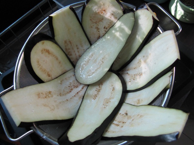 ef0ae-berenjenas_llorando